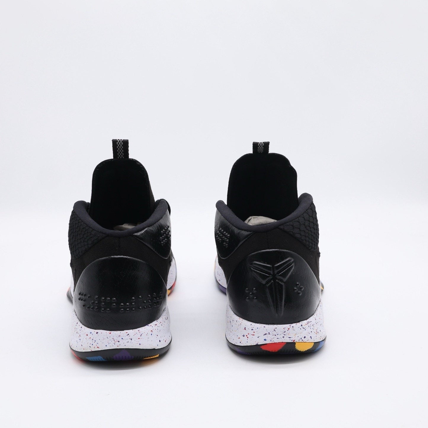 Size 10.5 - Nike Kobe A.D. Mid ‘NCAA Tournament'
