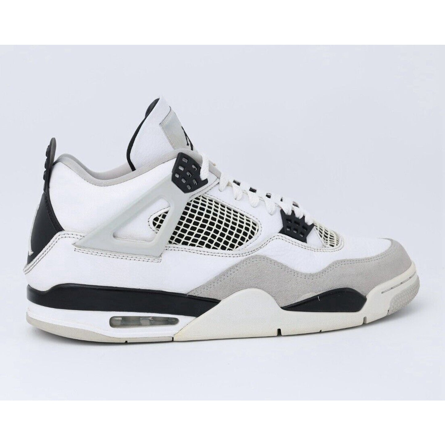 11.5 - Jordan 4 Retro ‘Military Black’ (Pre-owned)