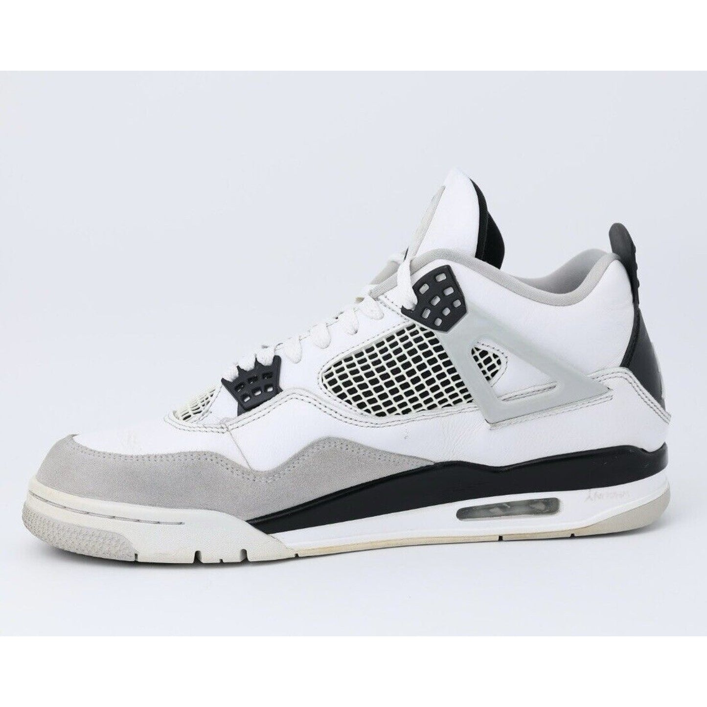 11.5 - Jordan 4 Retro ‘Military Black’ (Pre-owned)