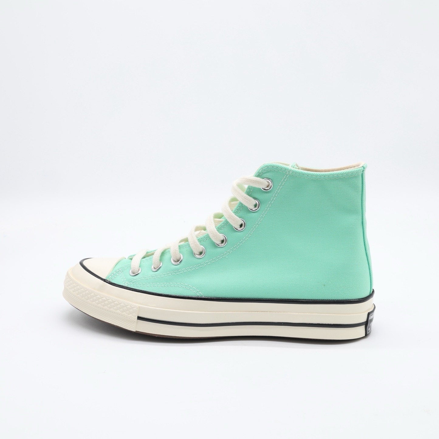 Size 8 - Converse Chuck 70 ‘Prism Green’